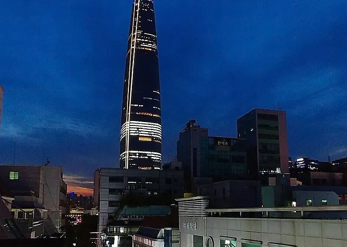 Pensión Lottetower Rainbow House 2*